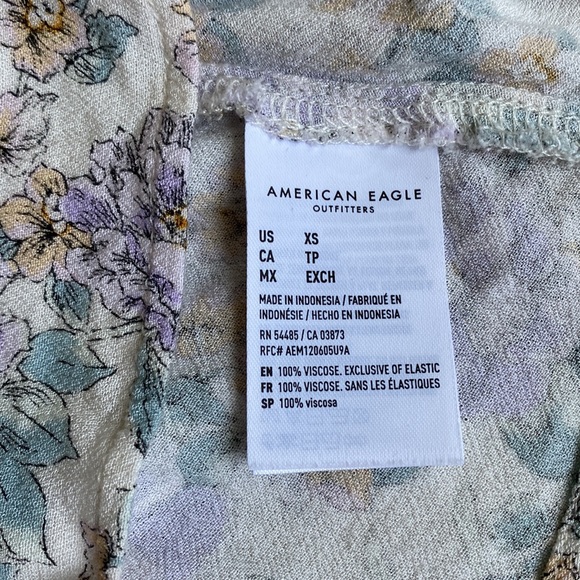 •American Eagle• Bohemian Floral Peplum V-Neckline Tank Top - Picture 9 of 9